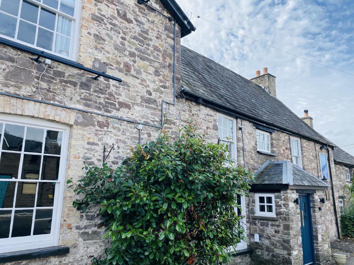 The Bluebell Country Inn, Crickhowell Dış mekan fotoğraf