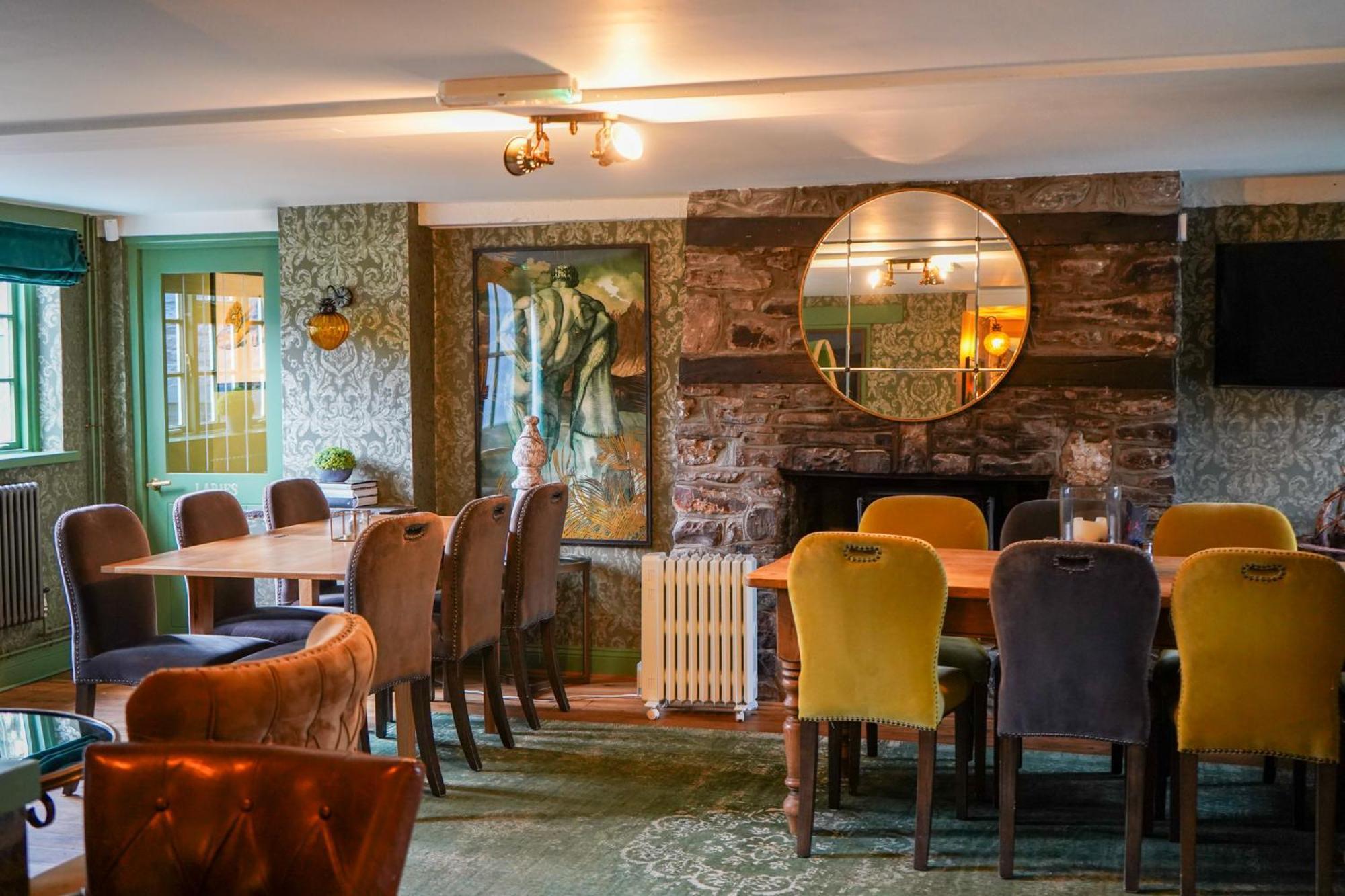 The Bluebell Country Inn, Crickhowell Dış mekan fotoğraf